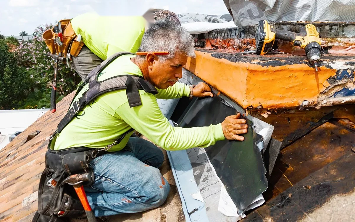 Roof Insurance Claim Assistance in Renton, WA